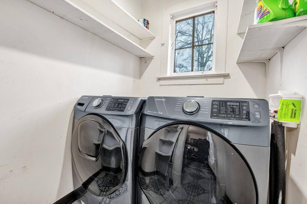 Exquisite Two-Story Home Located In Midtown Мемфис Экстерьер фото